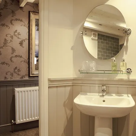 Crofters Hotel 3*